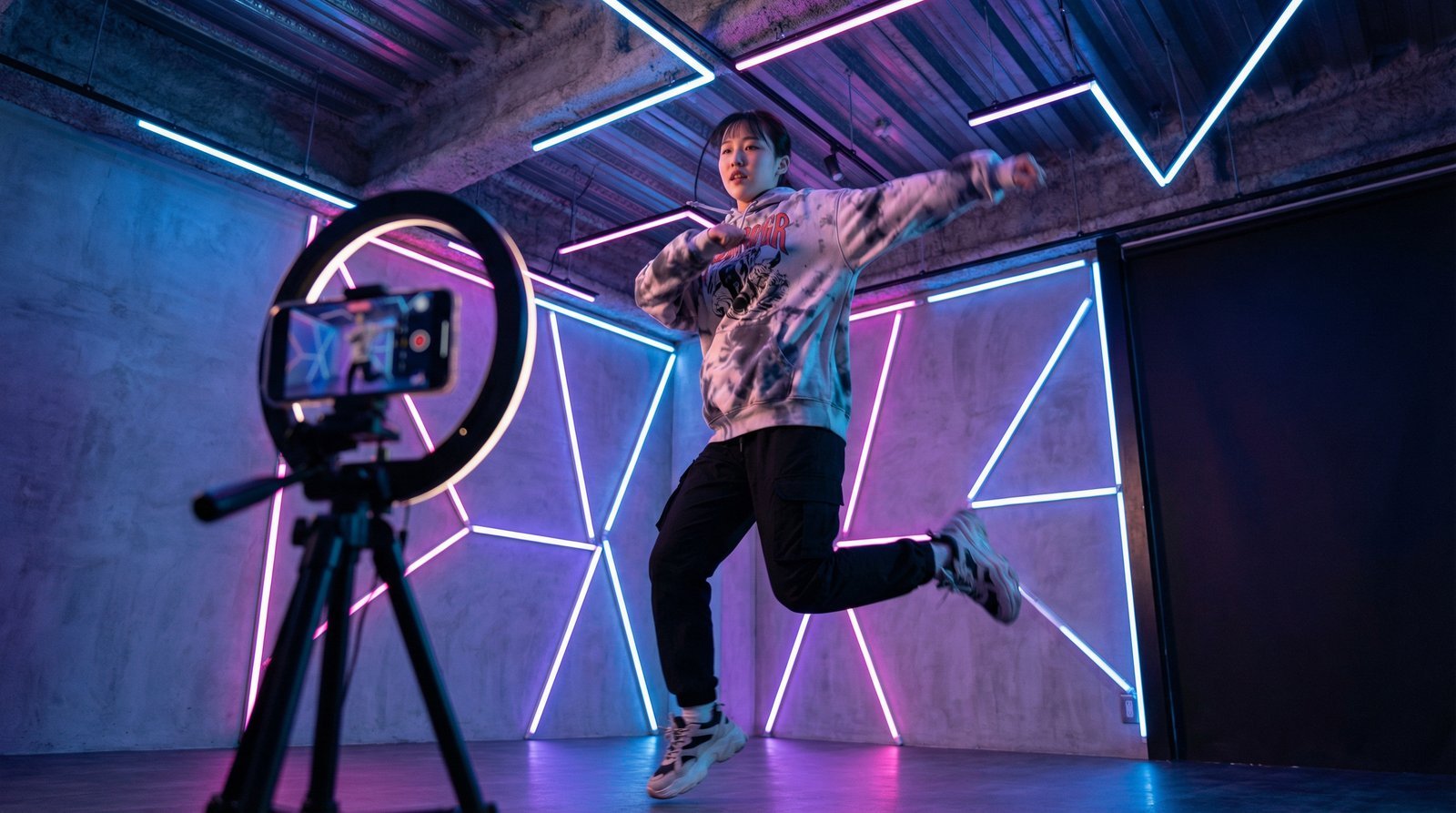 国产主播短视频-潮流舞蹈挑战